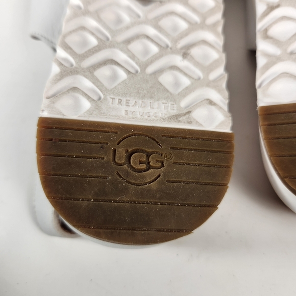 UGG Women's Kamile Sandal 10 White Leather Chris Cross Adjustable Comfort Shoe - Picture 6 of 11